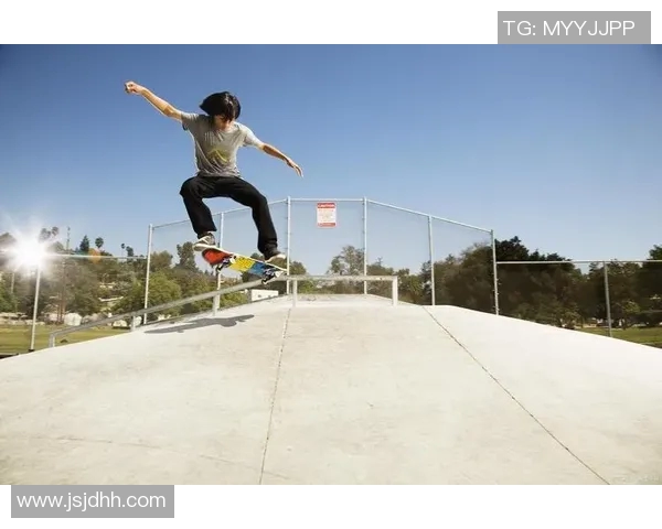 北京滑板队战术解析：聚焦滑板运动的策略与技巧探讨