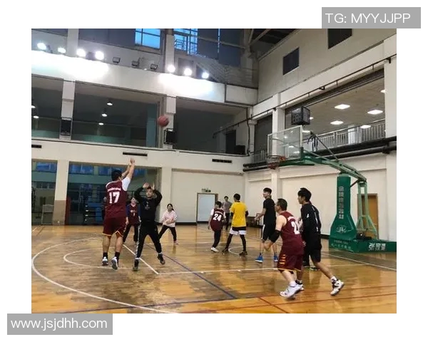 李秀英篮球生涯回顾与展望：从球场到人生的精彩对话