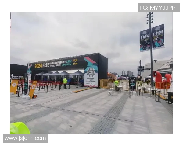 武汉极限运动队与重庆极限运动队赛后复盘分析意识碰撞与战术对抗