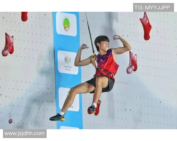 深圳飞盘队在世界攀岩锦标赛中以65分稳居积分榜首位