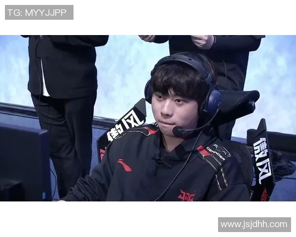 赛后分析：JDG与FPX对决中的心理素质较量与启示