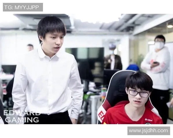 刘娜专访:从新手到职业选手的英雄联盟成长之路回顾 刘娜专访:从新手到职业选手的英雄联盟成长之路回顾