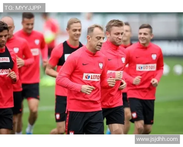 成都足球队在欧锦赛中的比赛经验与表现分析与点评