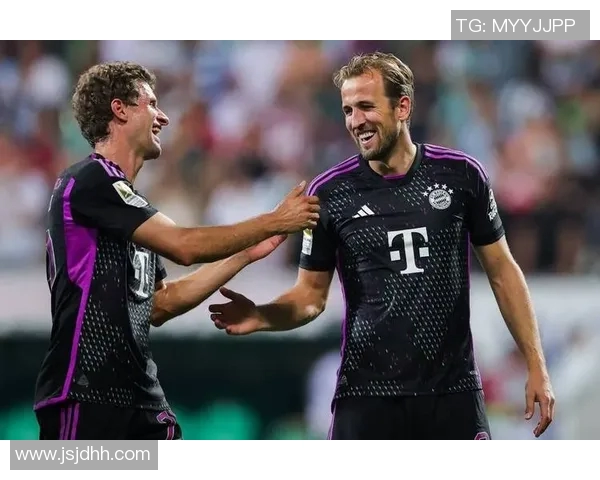 拜仁与多特蒙德巅峰对决精彩回顾及最新赛况分析