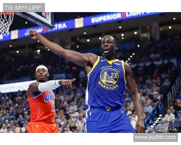 新赛季勇士与雷霆激战回顾展现篮球魅力与团队精神
