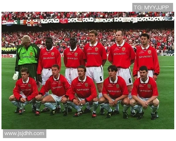 曼联与曼城阵容对比分析揭示两队实力差距与战术特点