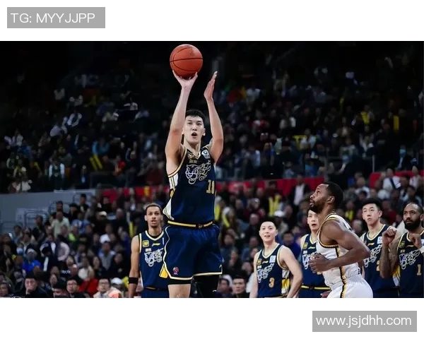 任骏飞在CBA赛场的崛起与成长之路：从新秀到球队核心的奋斗历程